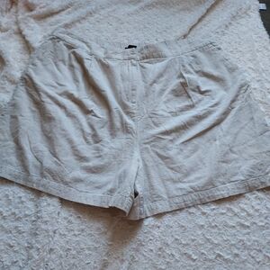 City Chic Women's Beige Linen Blend Shorts XXL/24 Travel Natural Vacation Casual
